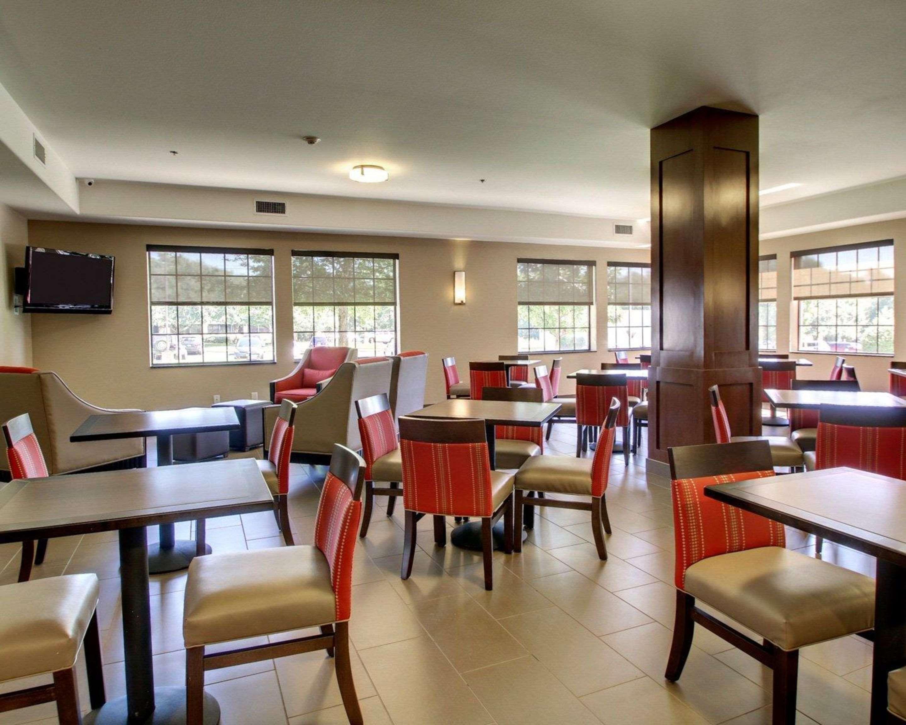 Hotel Comfort South Tyler